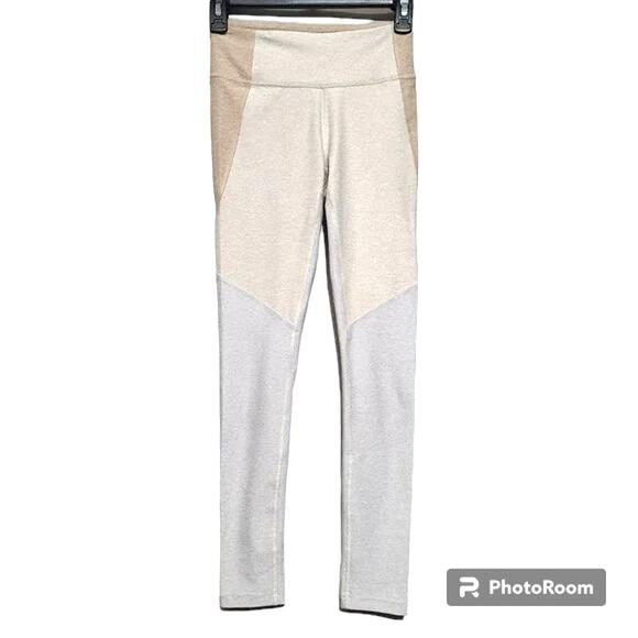 Outdoor Voices 7/8 Tri-Tone Leggings Desert Oatmeal Colorblock Size XS - Picture 2 of 6